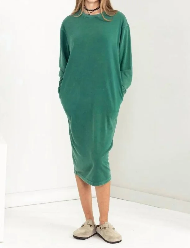 Long Sleeve Midi Sweatshirt Dress In Pine Green Hoodie with Crew Neck Simple Timeless Long Sleeve Midi Sweatshirt Dress In Pine Green Hoodie with Crew Neck Simple Timeless