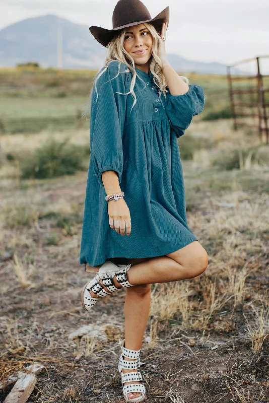 Autumnal Mini Dress Chic Pleated Mini Dress