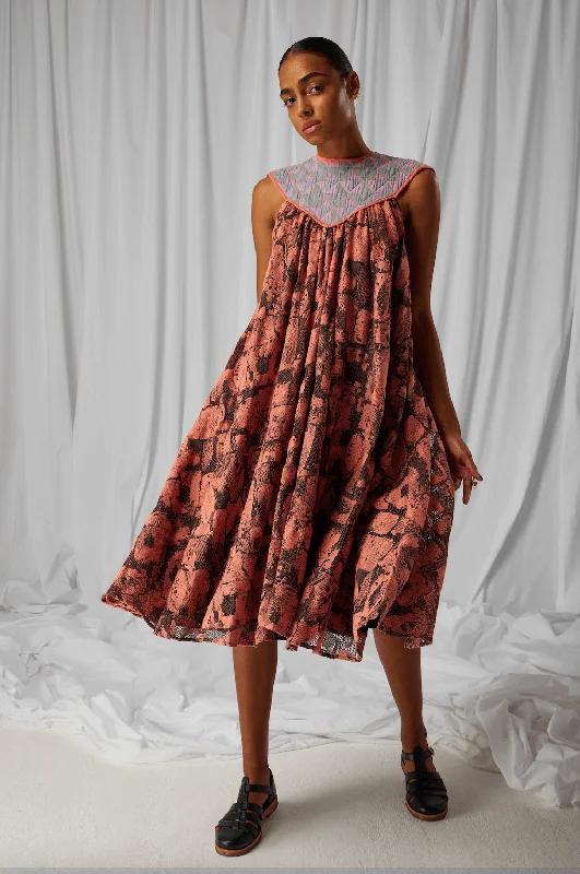 Macca dress in Brutalistic lace Tunics Hiking breathable