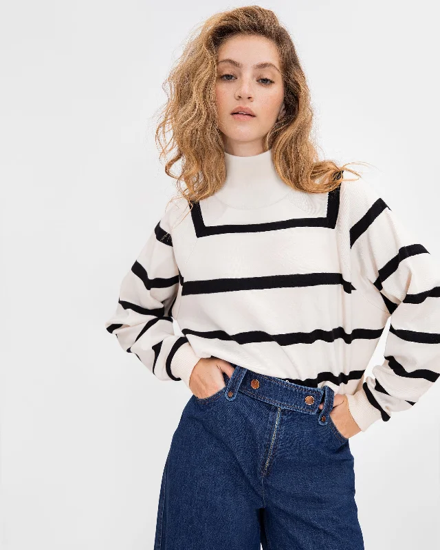 Brinkley Pullover Boyleg Sleeve Pullover