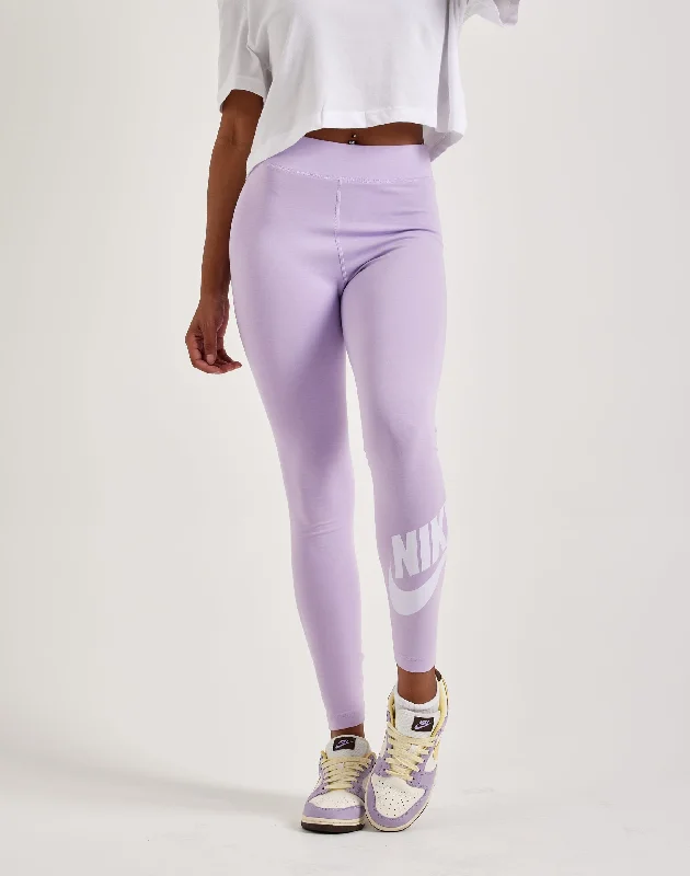 Nike Classics High-Rise Futura Leggings Stylish Pockets Active Leggings