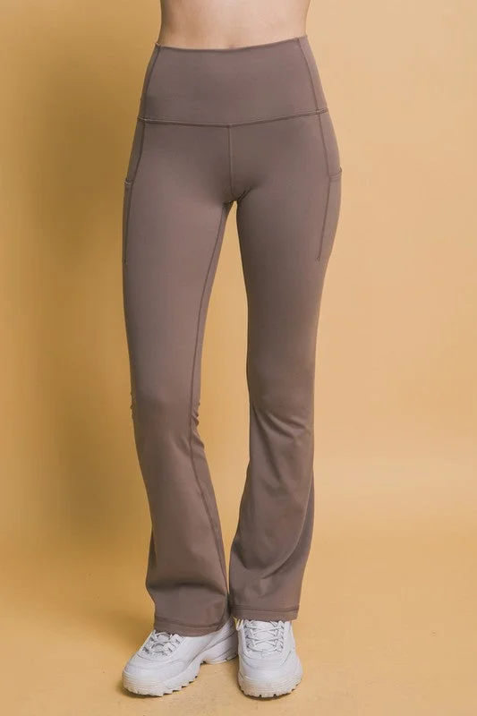 Hazel Blues® | Love Tree High Waist Flare Active Leggings with Side Pockets Trendy Sporty Compression Leggings Hazel Blues® | Love Tree High Waist Flare Active Leggings with Side Pockets Trendy Sporty Compression Leggings