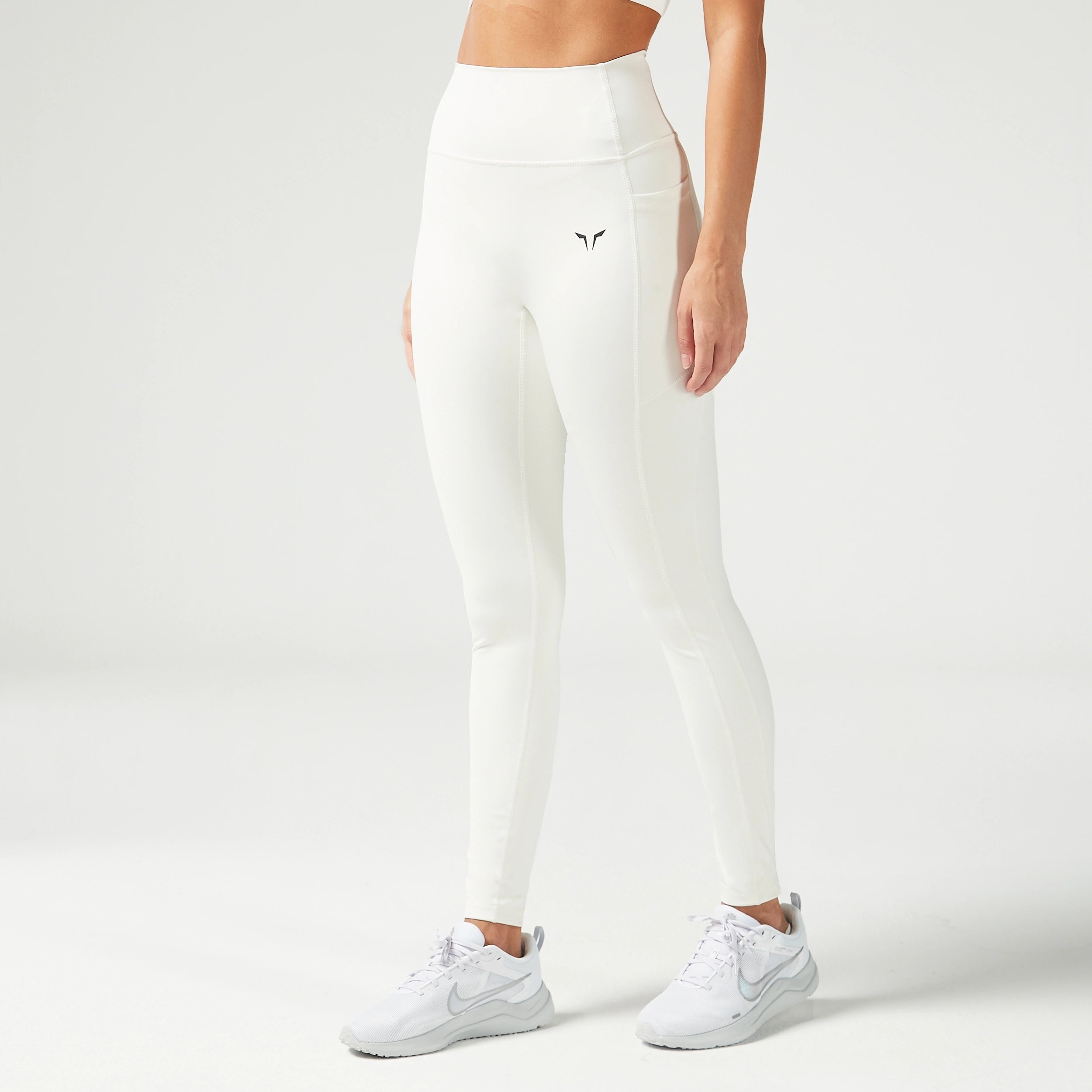 Essential ACT Double Layered Leggings 27" 2.0 - Pearl White Trendy Leather-Look Workout Leggings Essential ACT Double Layered Leggings 27" 2.0 - Pearl White Trendy Leather-Look Workout Leggings