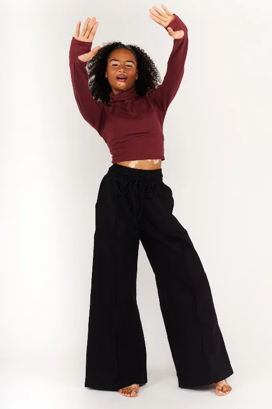 Turtle Neck Long Sleeve Crop Top with Hole in Tawny Port Anti-Pilling Machine Wash Handmade Turtle Neck Long Sleeve Crop Top with Hole in Tawny Port Anti-Pilling Machine Wash Handmade
