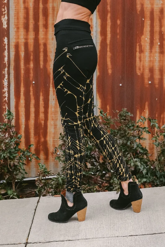 Arrow Leggings - Black/Gold Cozy Full-Length Workout Leggings
